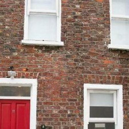 Amazing 3 Bedroom Home, Prime Bt1 Postcode And City Centre Location ベルファスト エクステリア 写真