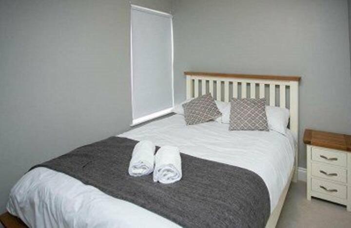 Amazing 3 Bedroom Home, Prime Bt1 Postcode And City Centre Location ベルファスト エクステリア 写真